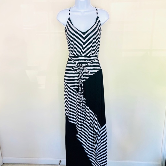 2B Bebe Dresses & Skirts - Bebe White and Black Striped Sundress